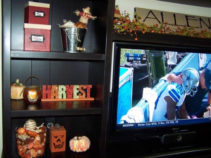 Christmas decor for entertainment center